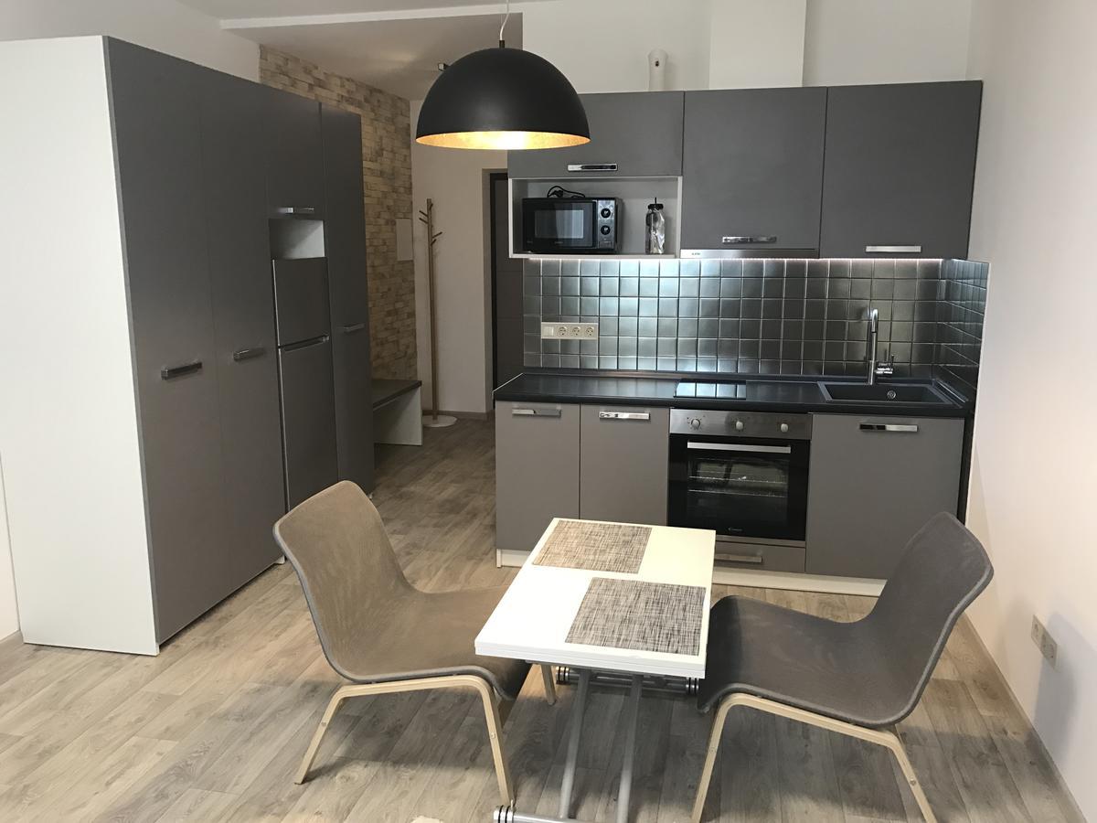 Святобор Lux Apartments Kiev Buitenkant foto