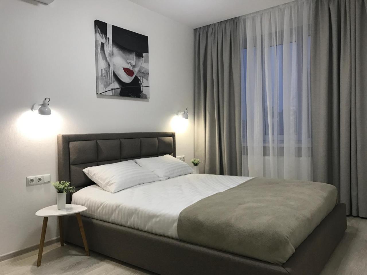 Святобор Lux Apartments Kiev Buitenkant foto