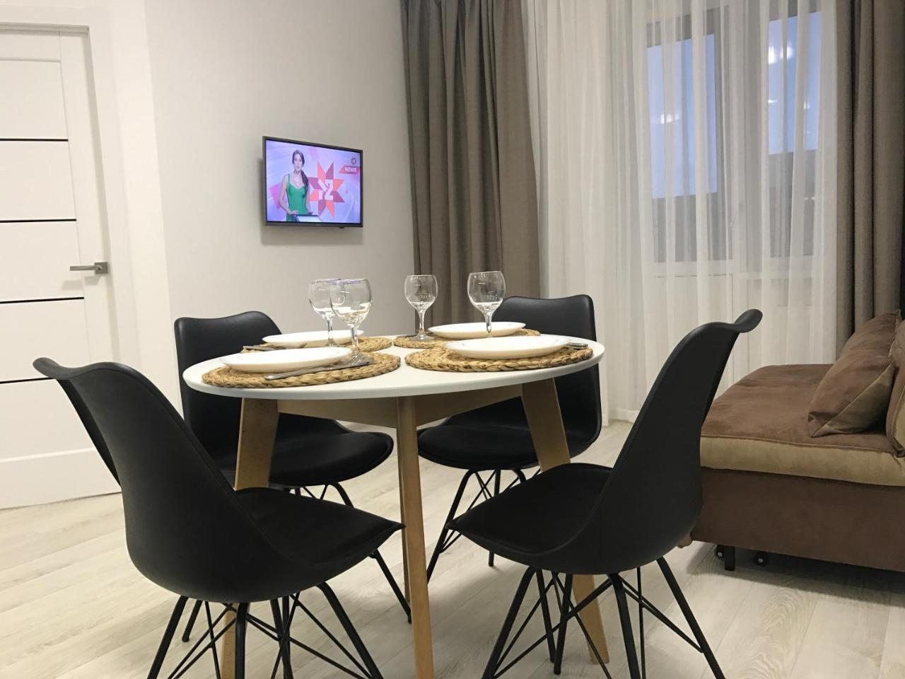 Святобор Lux Apartments Kiev Buitenkant foto
