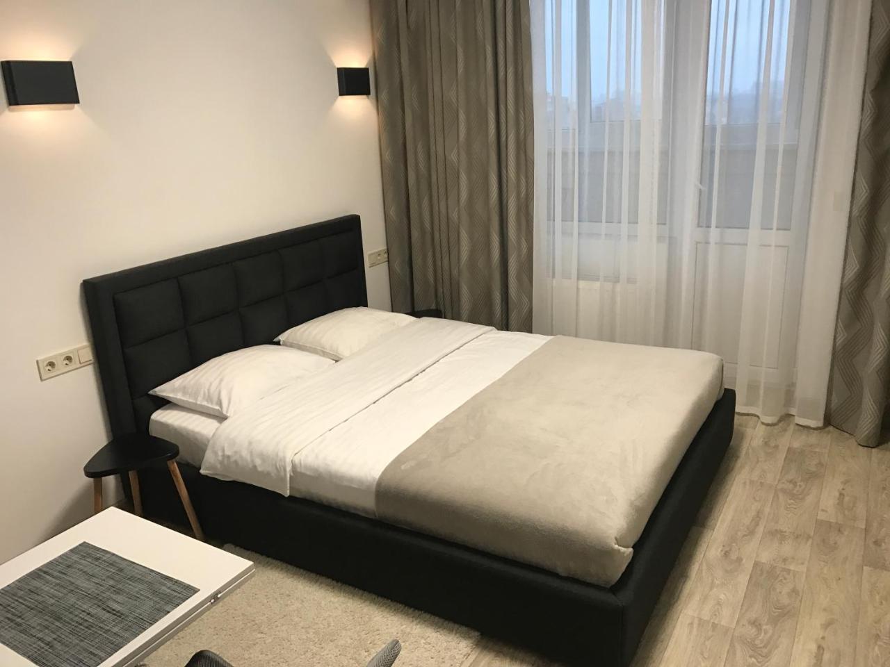 Святобор Lux Apartments Kiev Buitenkant foto